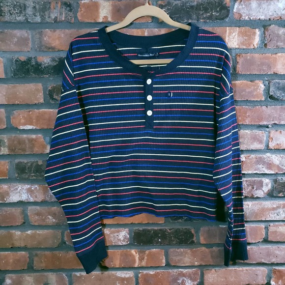 Abercrombie & Fitch Shirt Crop top Long Sleeve Henley Women's Small NWT - Picture 1 of 6